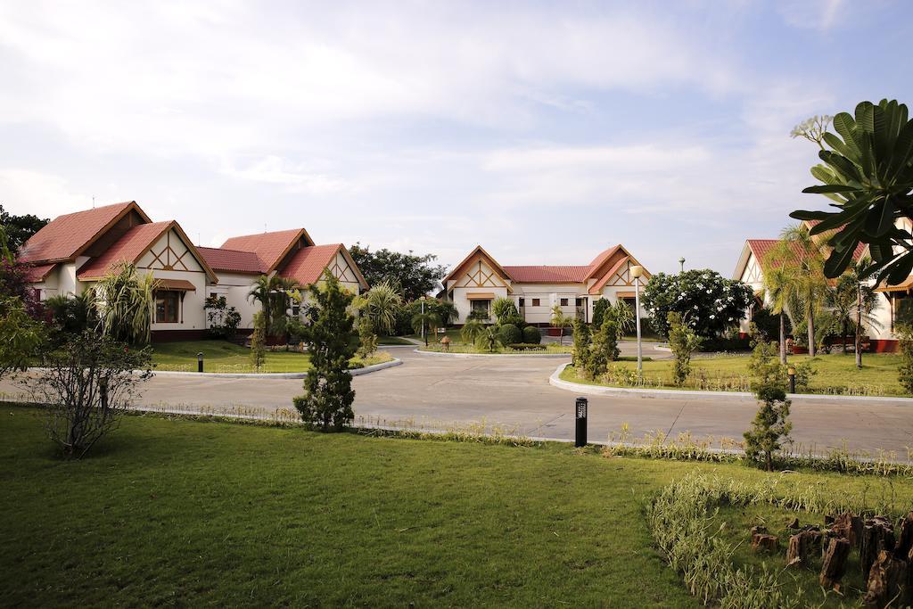 Myat Taw Win Hotel Naypyidaw Ruang foto