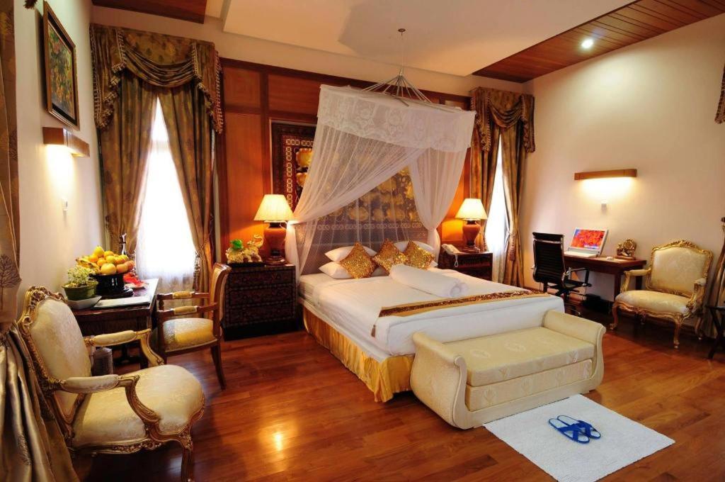 Myat Taw Win Hotel Naypyidaw Bagian luar foto