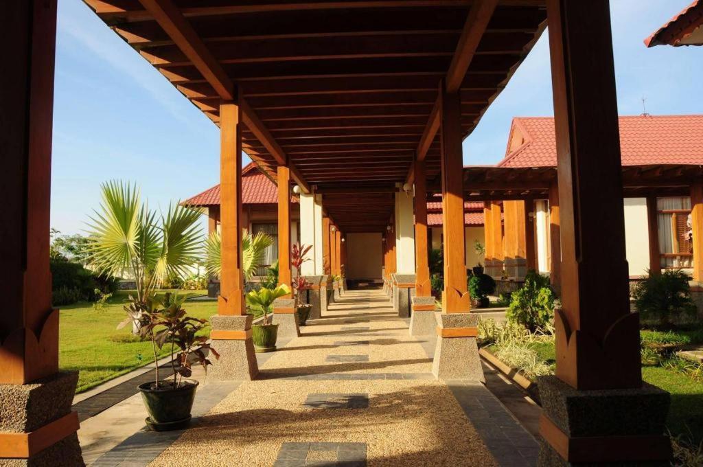 Myat Taw Win Hotel Naypyidaw Bagian luar foto