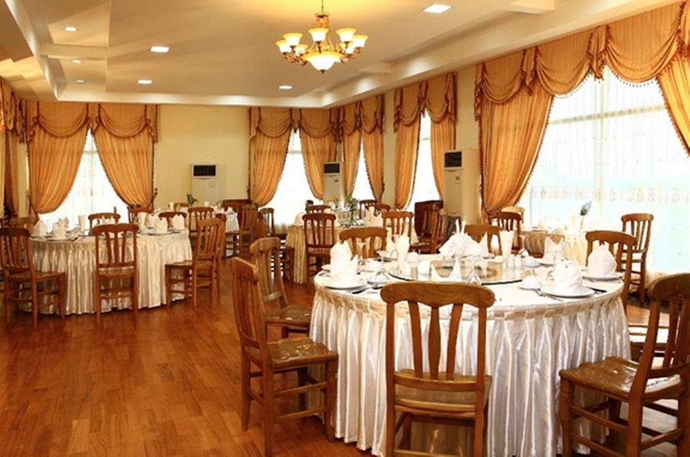Myat Taw Win Hotel Naypyidaw Bagian luar foto