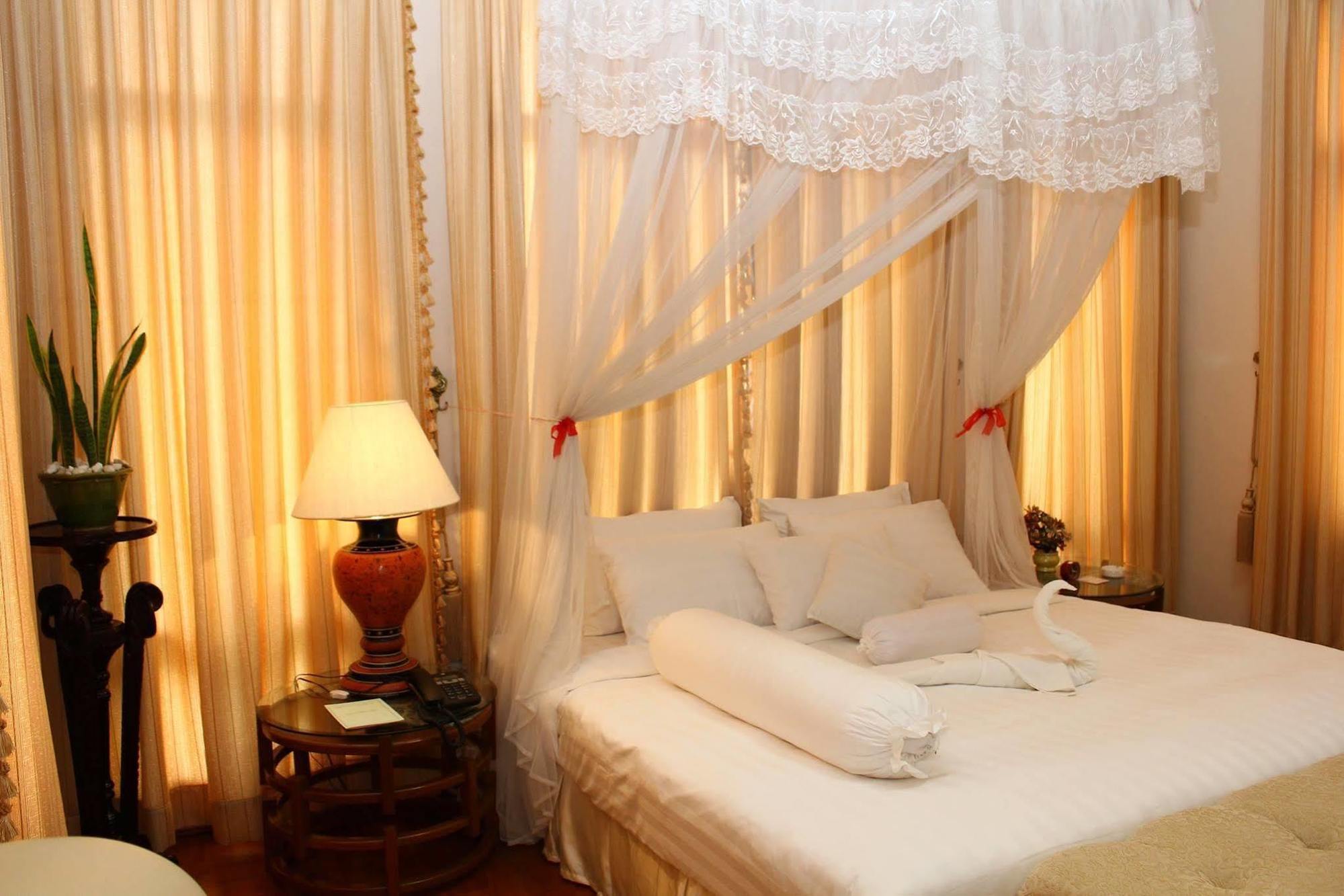 Myat Taw Win Hotel Naypyidaw Bagian luar foto