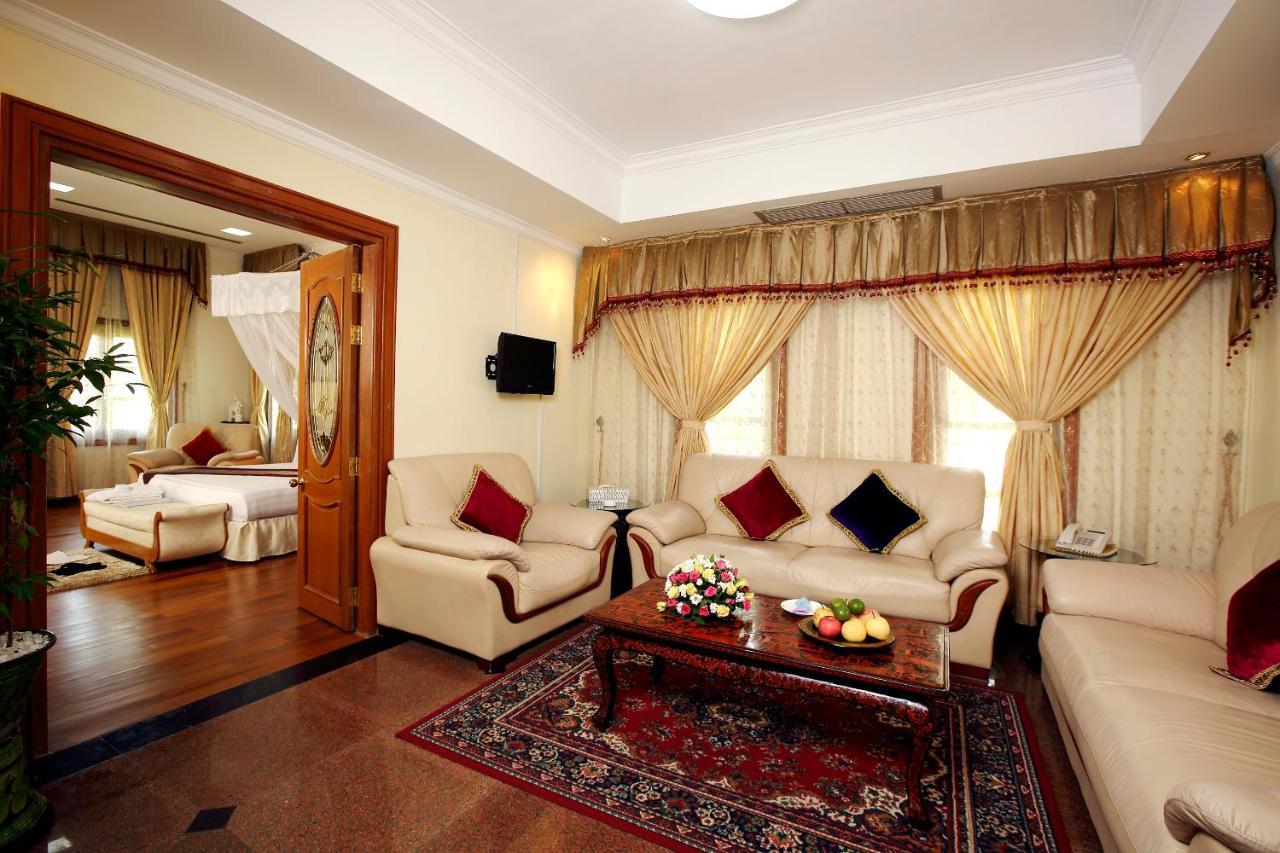 Myat Taw Win Hotel Naypyidaw Bagian luar foto